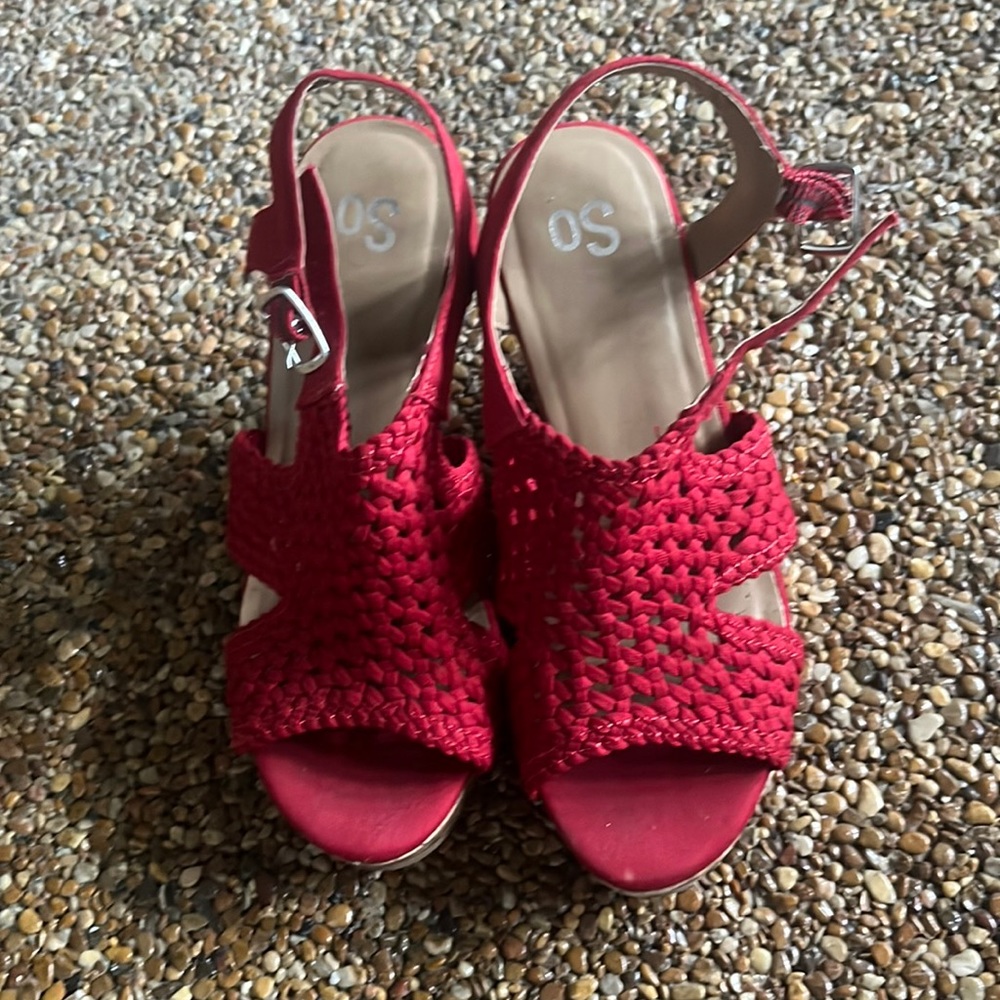 platformed summer heel